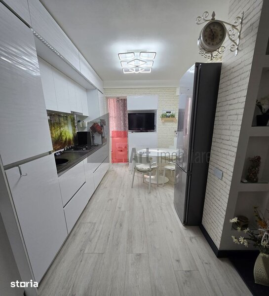 Crangasi, vindem apartament cu 3 camere,